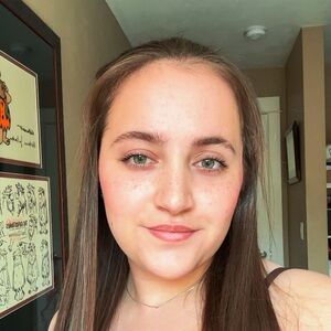 Meet your Posher, Makena